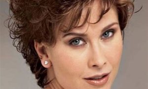 Keep Beautiful with Proper Short Hairstyles for Women Over 50